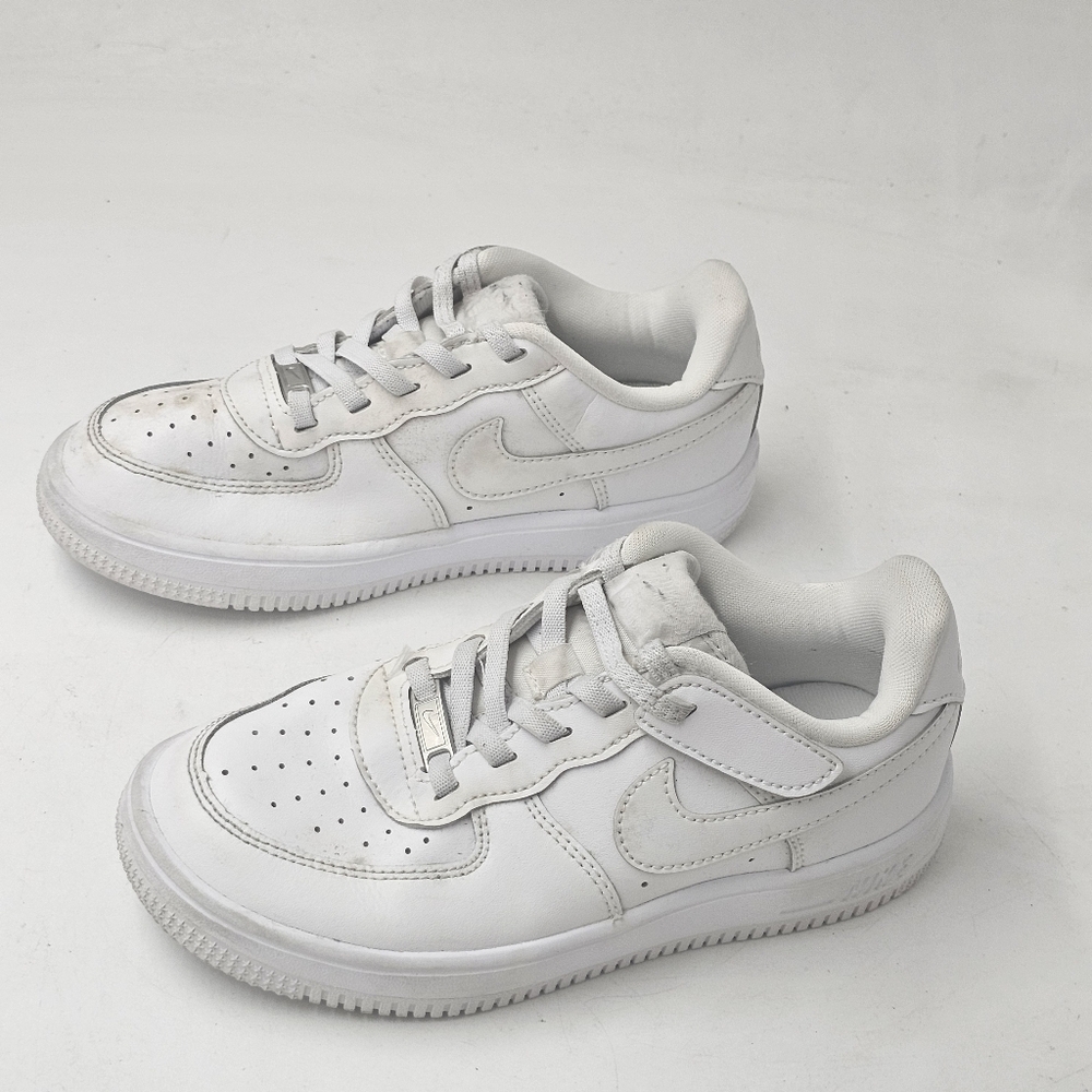 Nike Force 1 Low EasyOn Sneakers Little Kid Triple White Leather Size 1Y - Picture 3 of 9